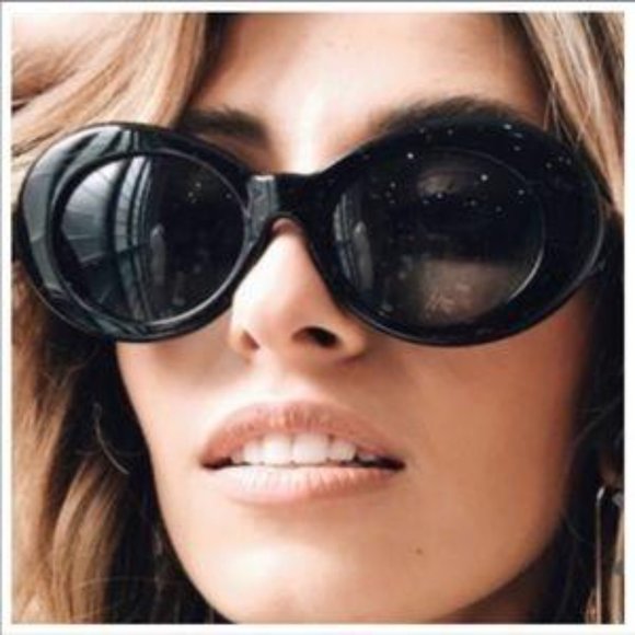 Oval Retro Sunglasses (NWT) - Picture 4 of 12